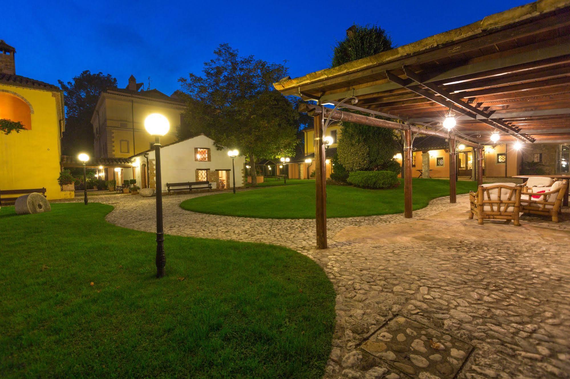 Villa Vomano Corte Dei Tini מראה חיצוני תמונה