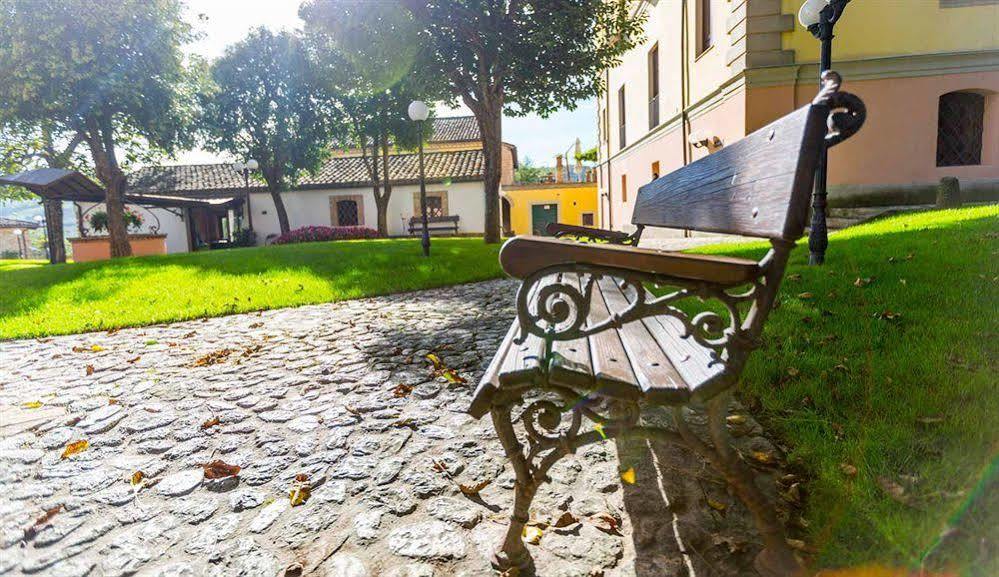 Villa Vomano Corte Dei Tini מראה חיצוני תמונה