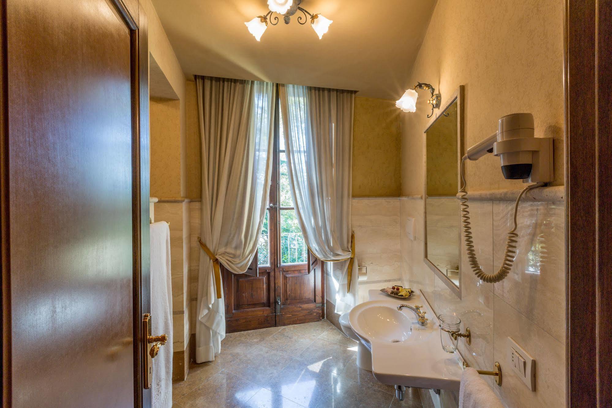 Villa Vomano Corte Dei Tini מראה חיצוני תמונה