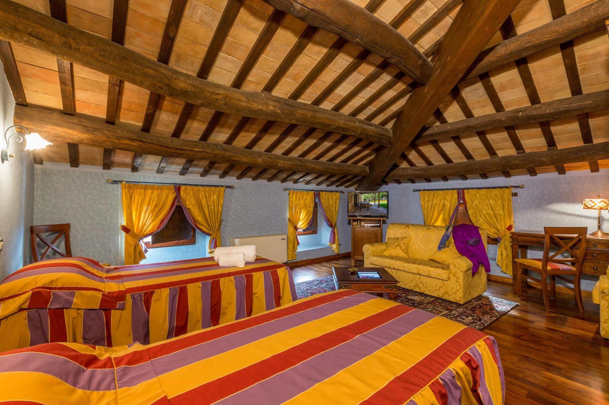 Villa Vomano Corte Dei Tini מראה חיצוני תמונה