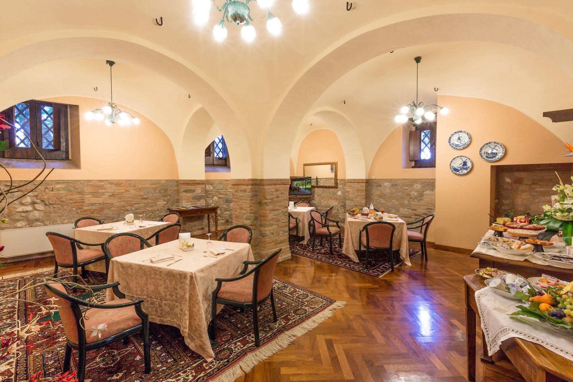 Villa Vomano Corte Dei Tini מראה חיצוני תמונה