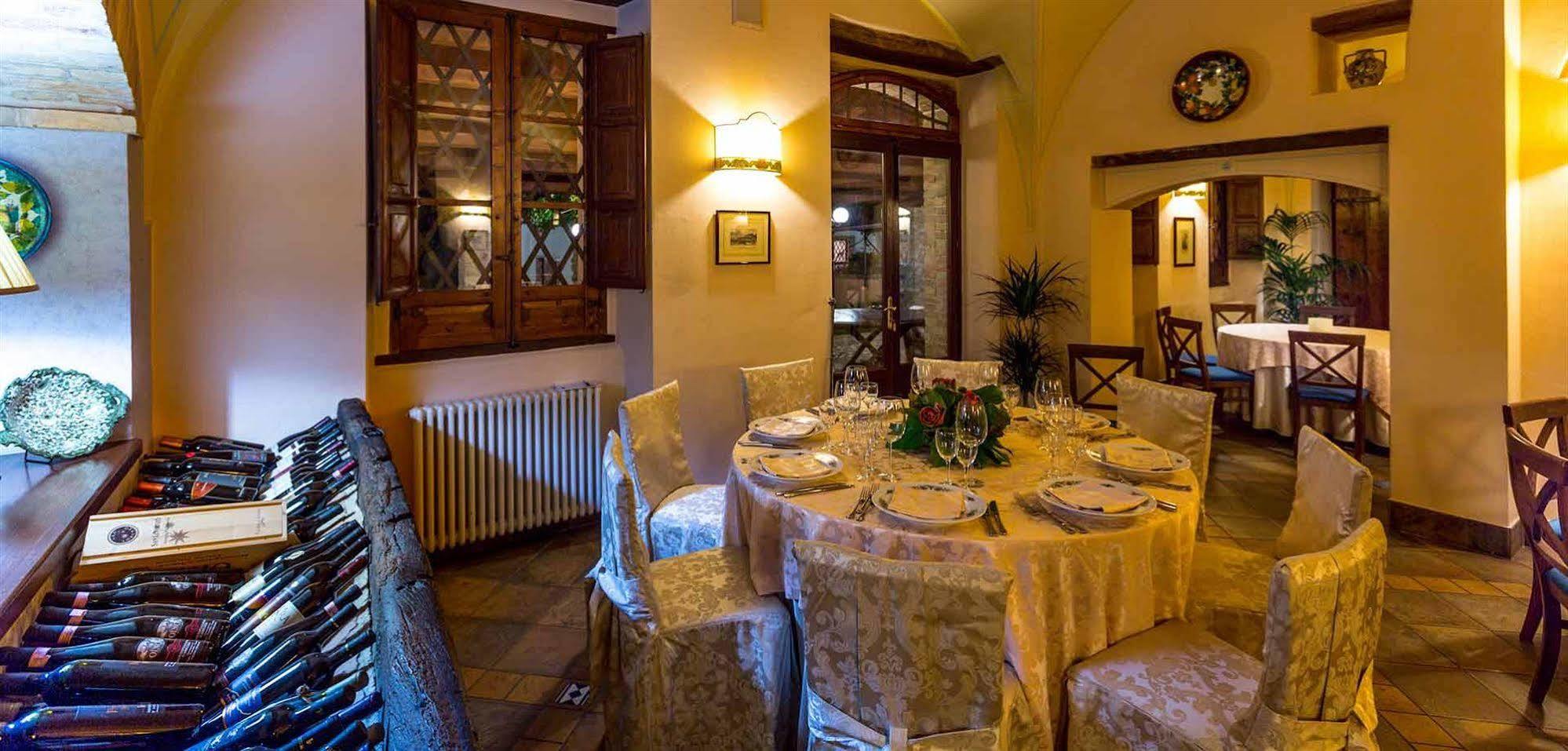 Villa Vomano Corte Dei Tini מראה חיצוני תמונה