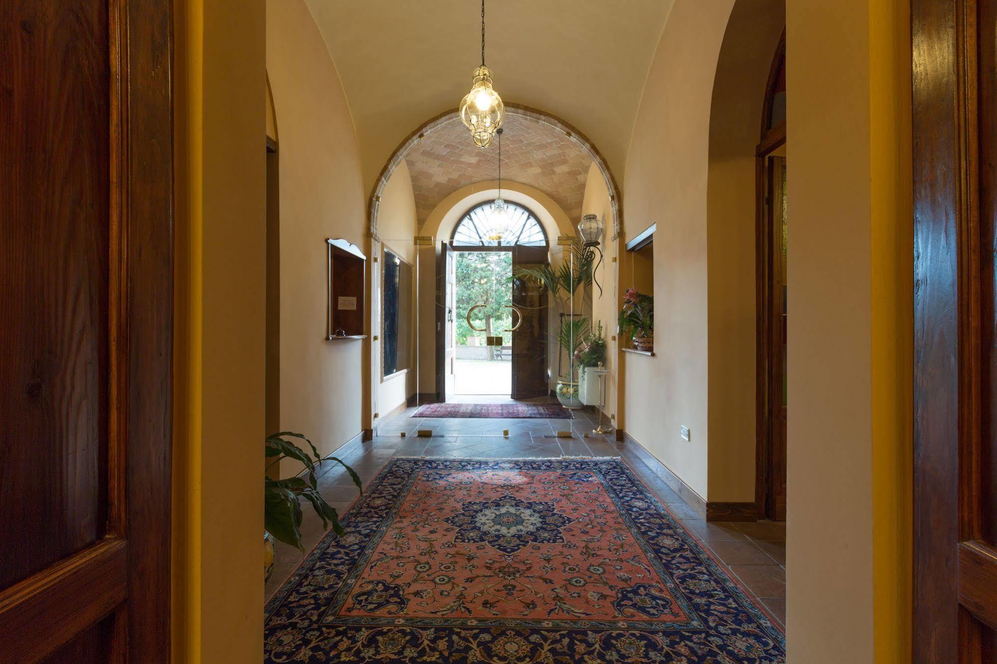 Villa Vomano Corte Dei Tini מראה חיצוני תמונה